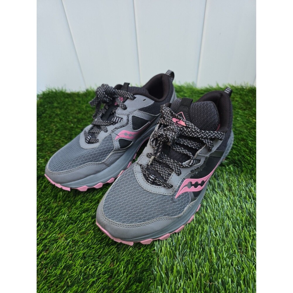 Saucony Excursion TR16 Trail S10745-20 Running Shoes Sneakers Sz 8 W Grey Pink